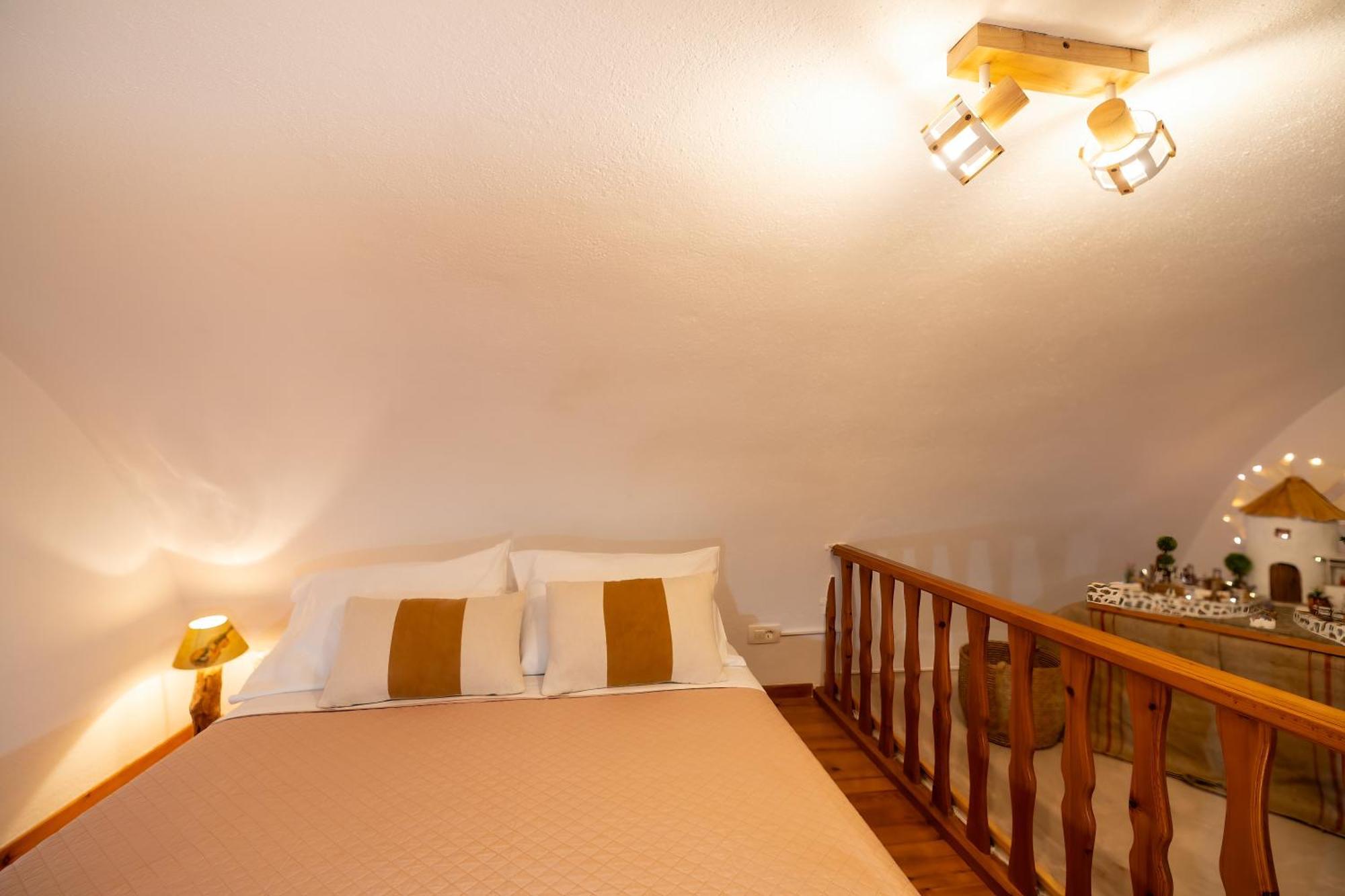 Villa Sertis Santorini إيميروفيغلي المظهر الخارجي الصورة
